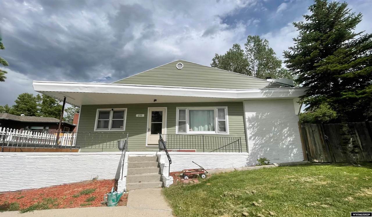 253 Nebraska Avenue - Photo 1