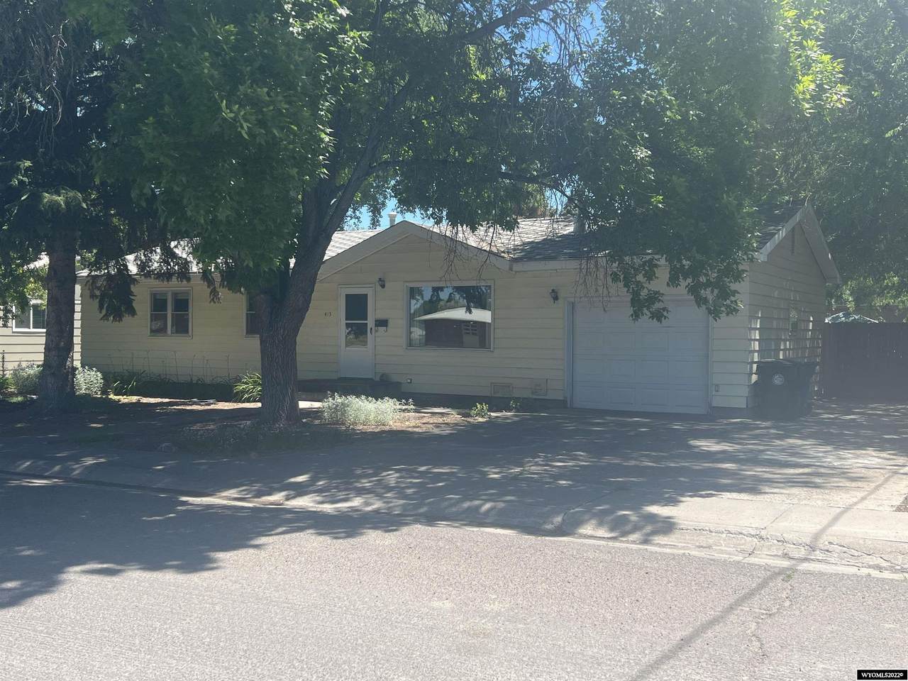 413 Elk Drive - Photo 1