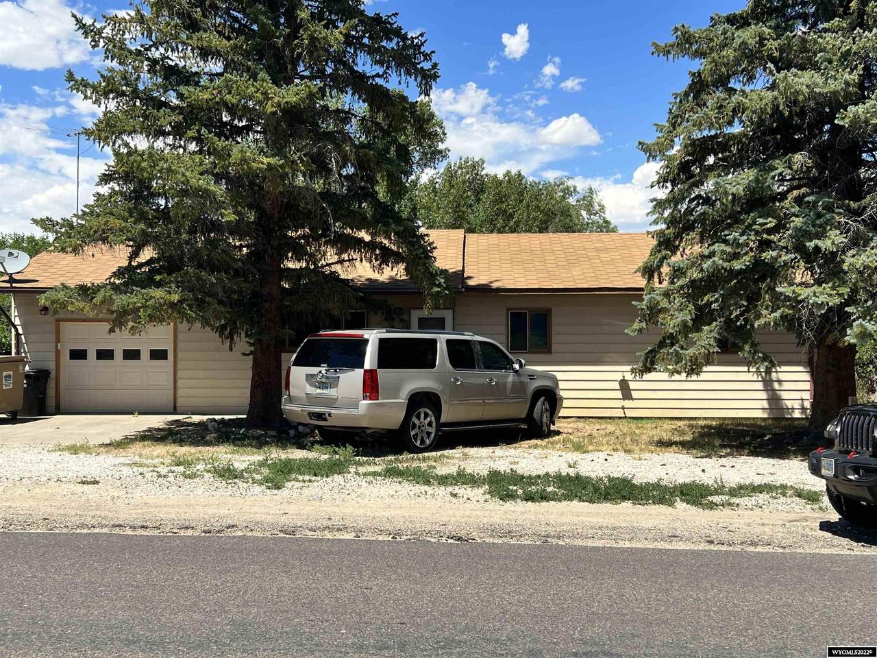 710 Rochester Avenue - Photo 1
