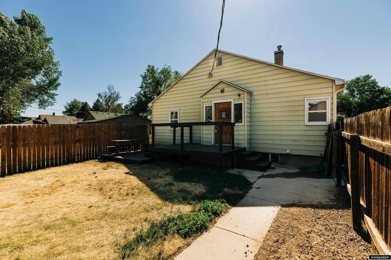 1955 Frackleton Street - Photo 1