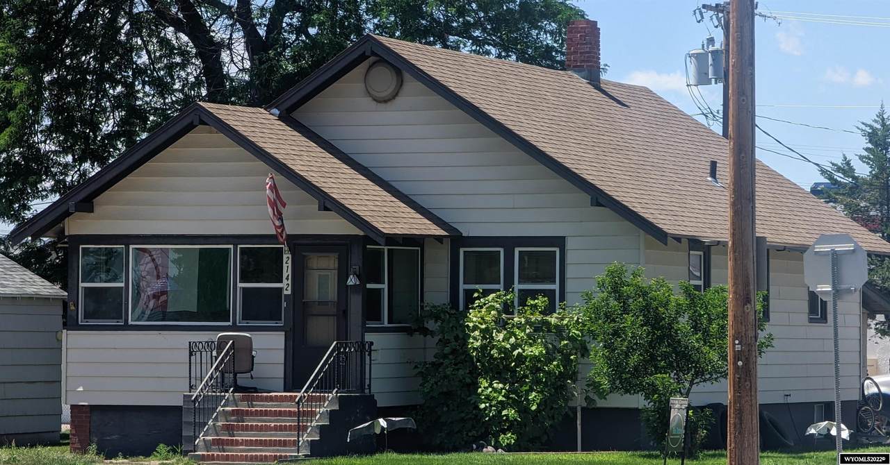 2142 C Street - Photo 1