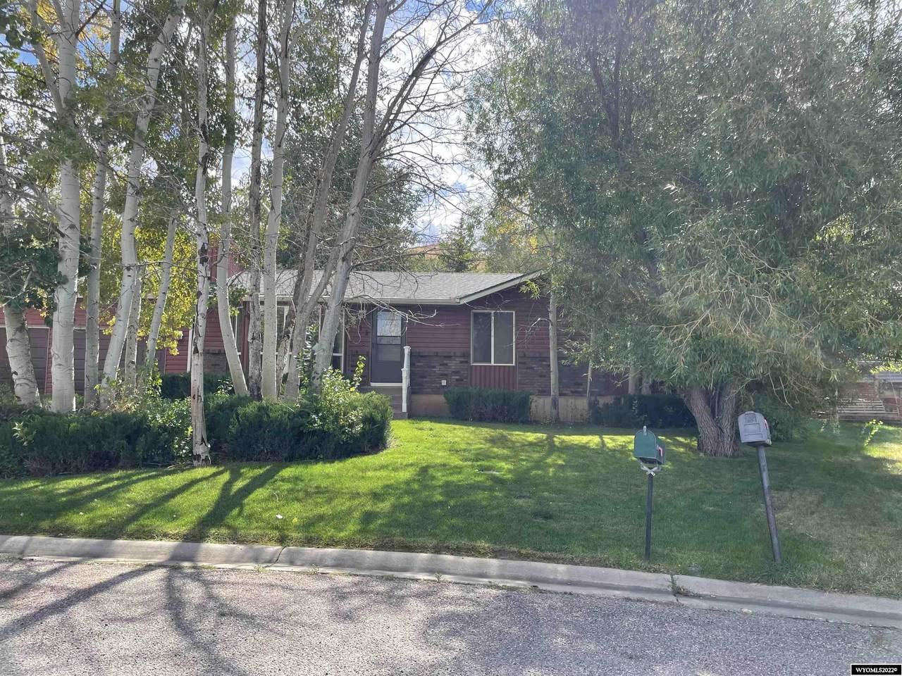 111 Mohawk - Photo 1