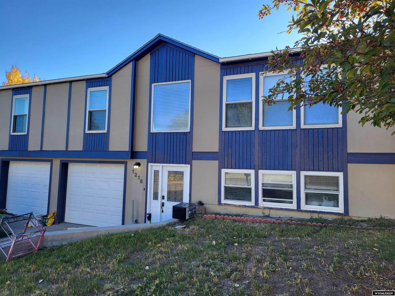 1216 Perrine Street - Photo 1