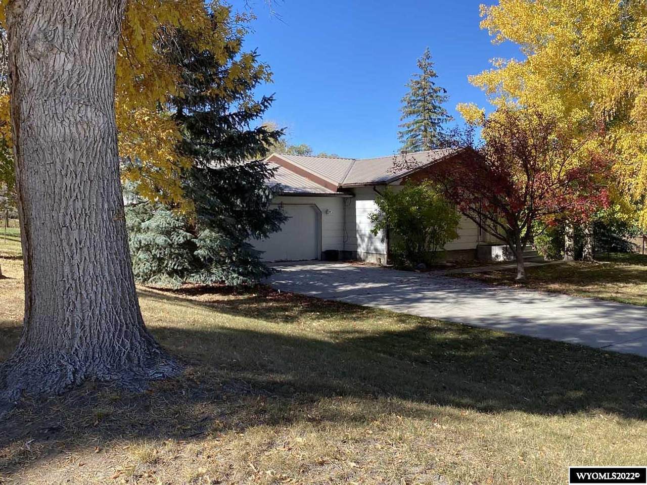 533 Two Valley Road - Photo 1