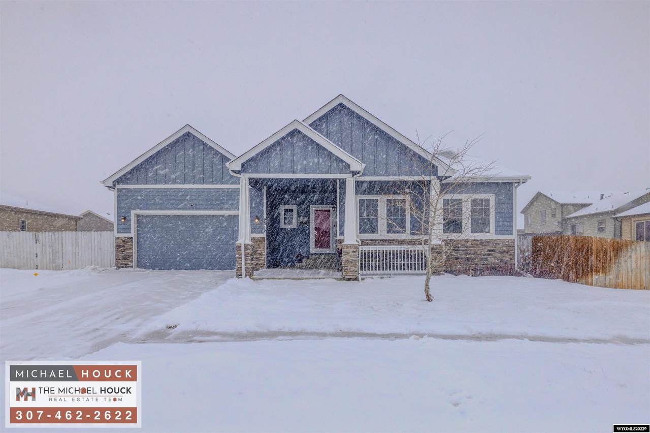 2312 Waterford - Photo 1