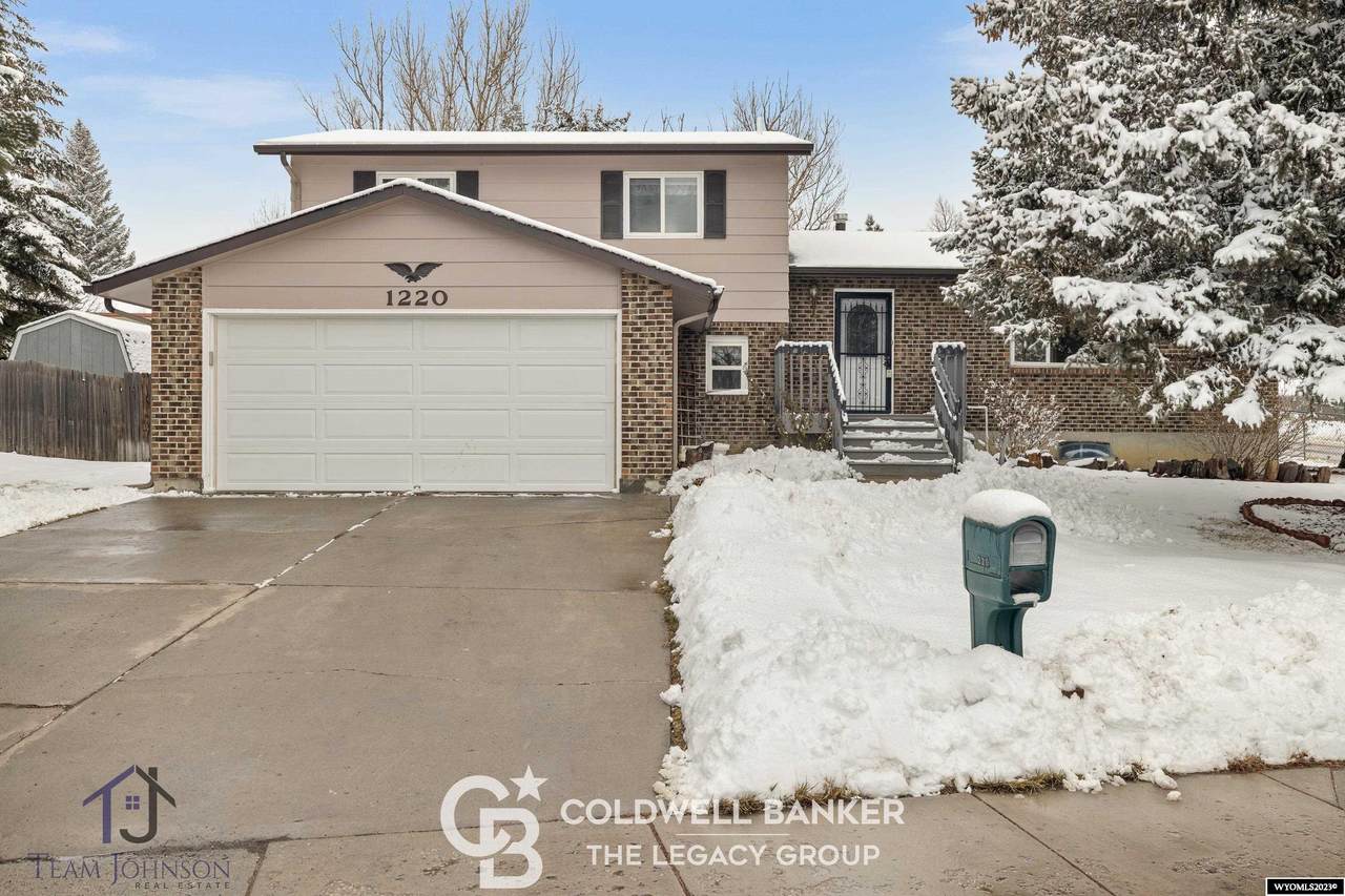 1220 Trojan Drive - Photo 1