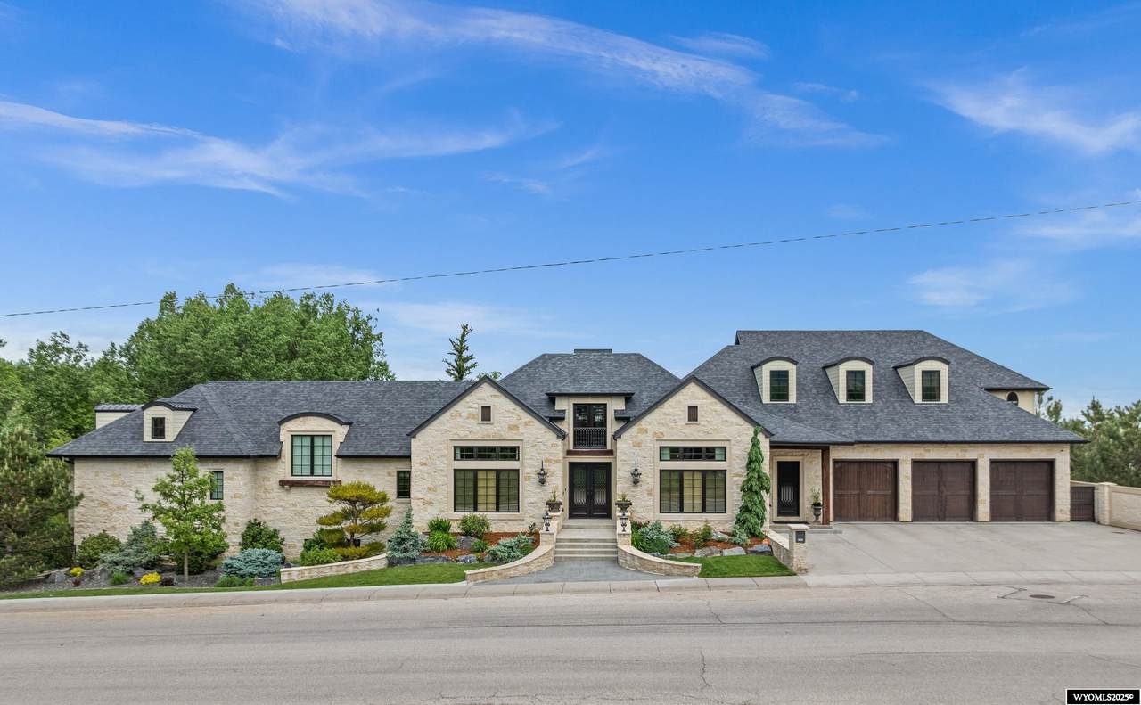 1900 39th Street - Photo 1