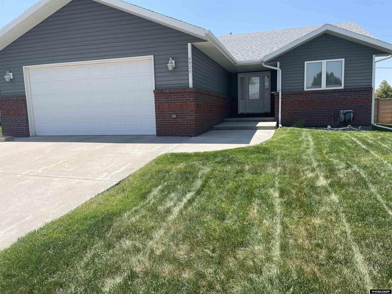 4924 Mountain Way - Photo 1