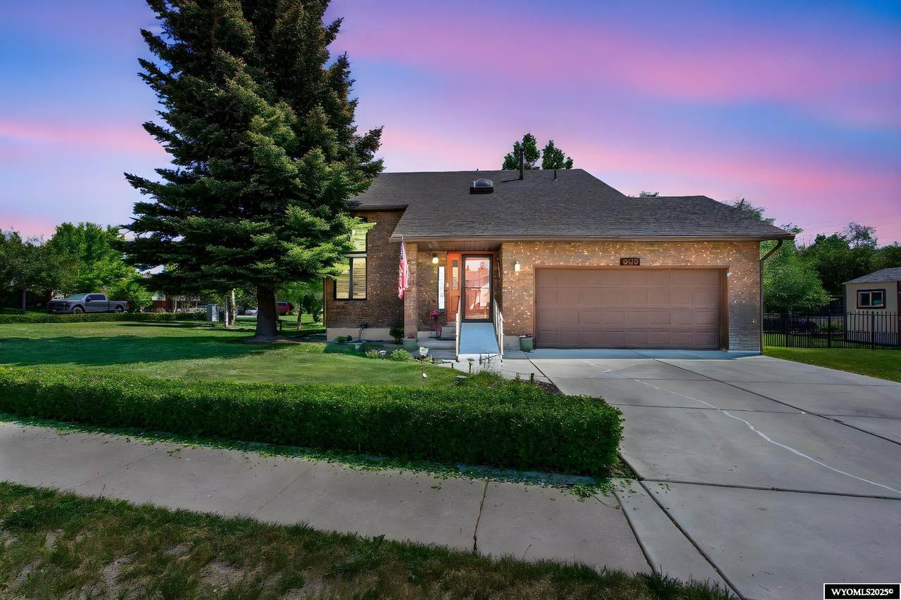 606 Herschler Ave. - Photo 1