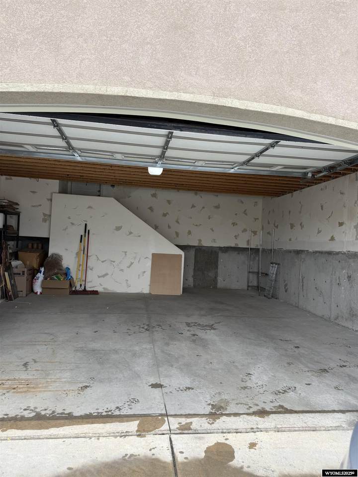 https://bt-photos.global.ssl.fastly.net/wyoming/1280_boomver_1_20253213-2.jpg