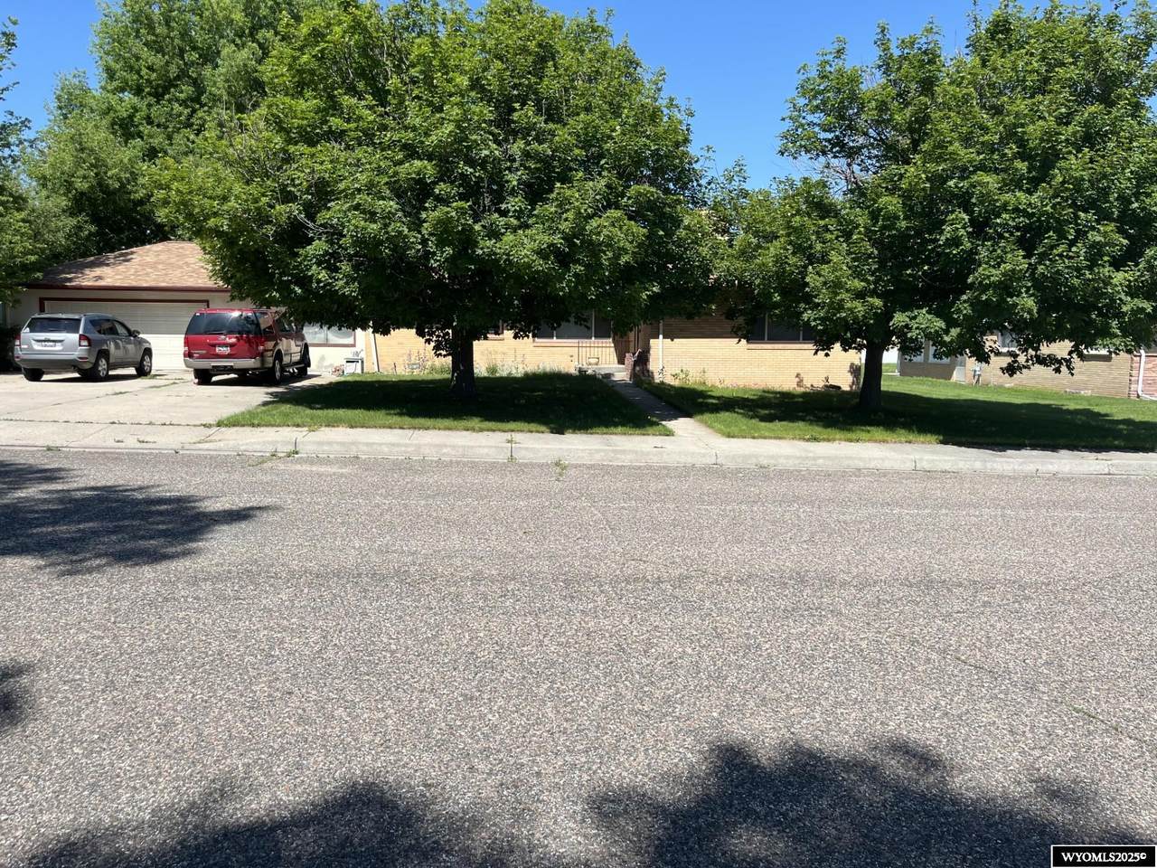 93 13th Street - Photo 1