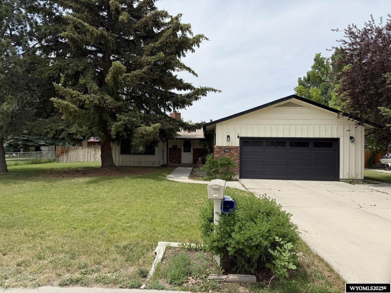604 Meadowlark Lane - Photo 1