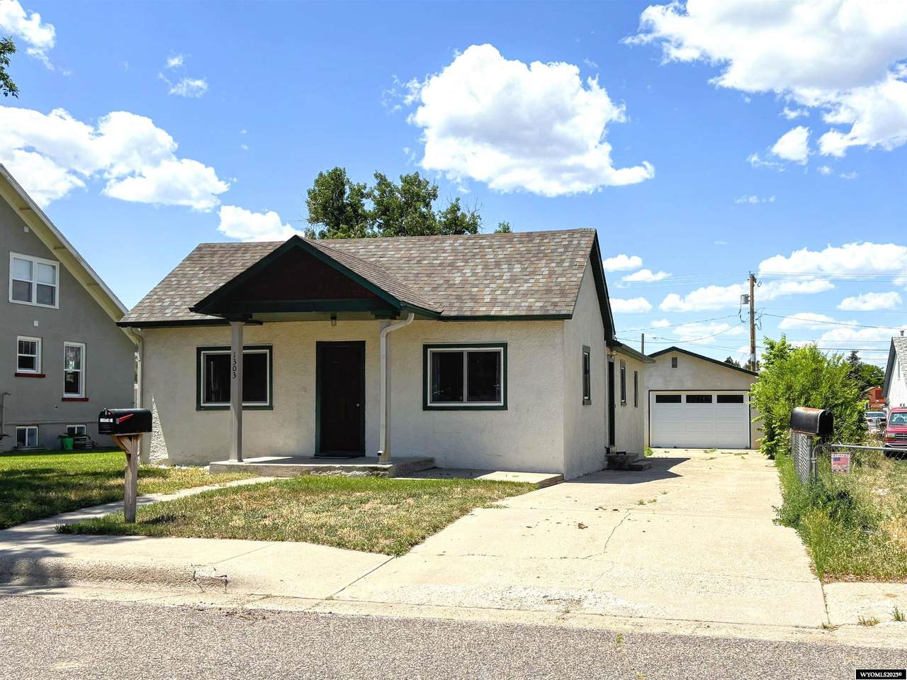 1303 14th Street - Photo 1