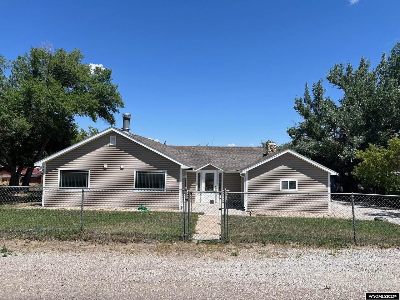 427 Miller - Photo 1