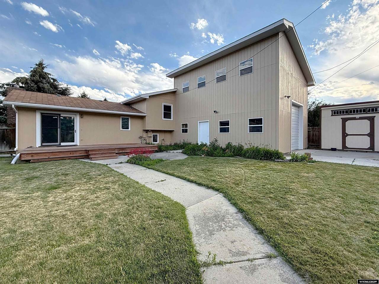 66 Sunset Avenue - Photo 1