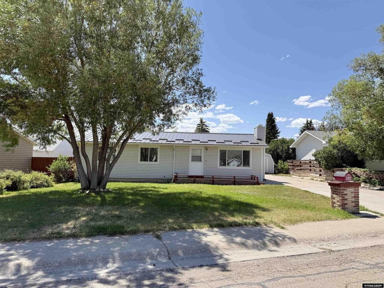 1121 6th West Avenue - Photo 1