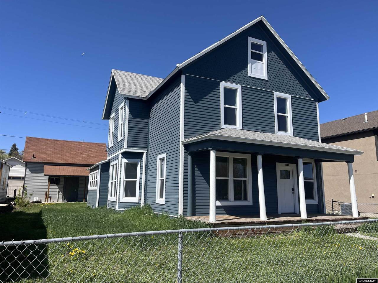 1137 Main Street - Photo 1