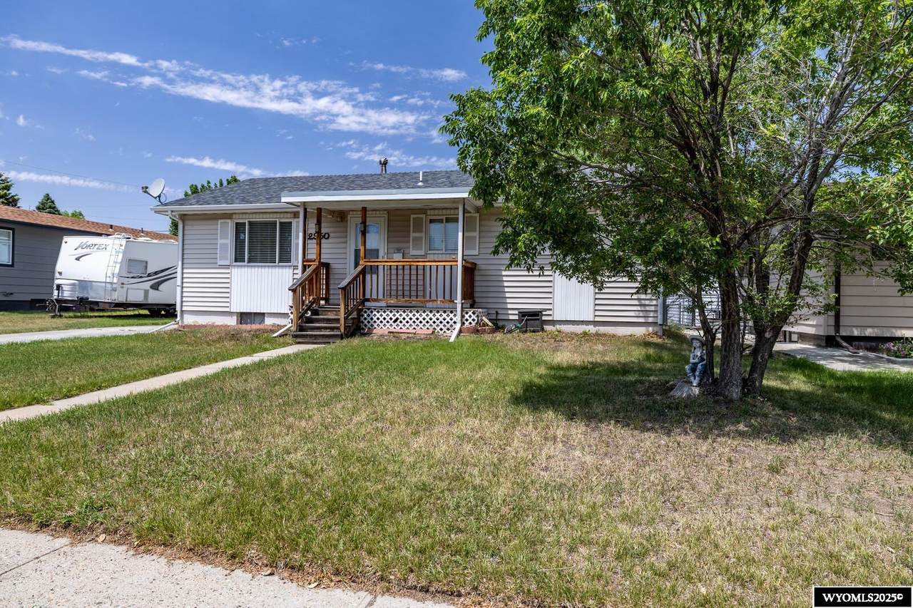 2950 11th - Photo 1