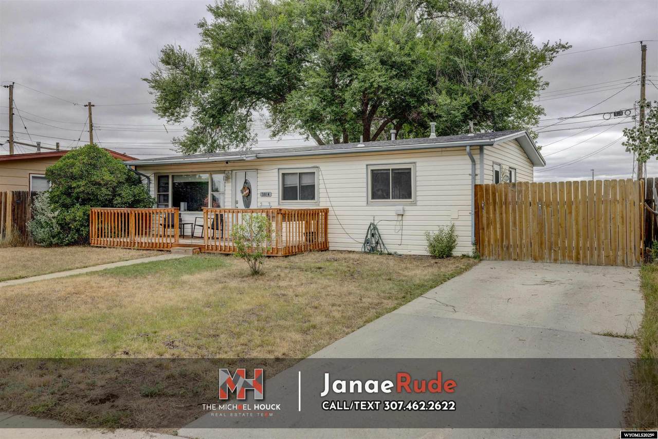 3014 Gary Avenue - Photo 1