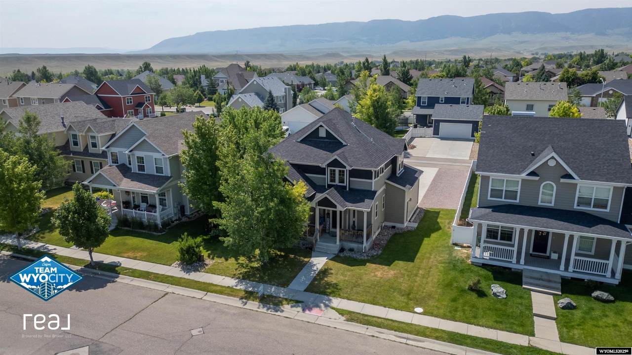 4453 18th Street - Photo 1