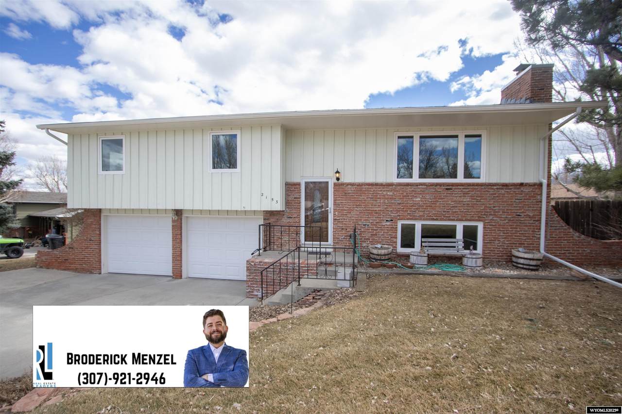 2153 42 Street - Photo 1