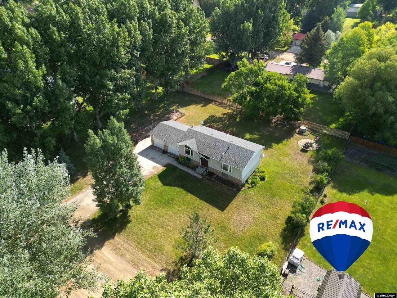 1236 Robin Lane - Photo 1