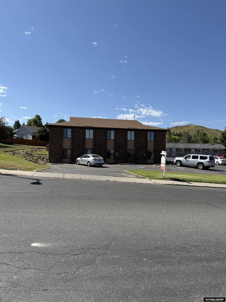 545 Cheyenne Drive - Photo 1
