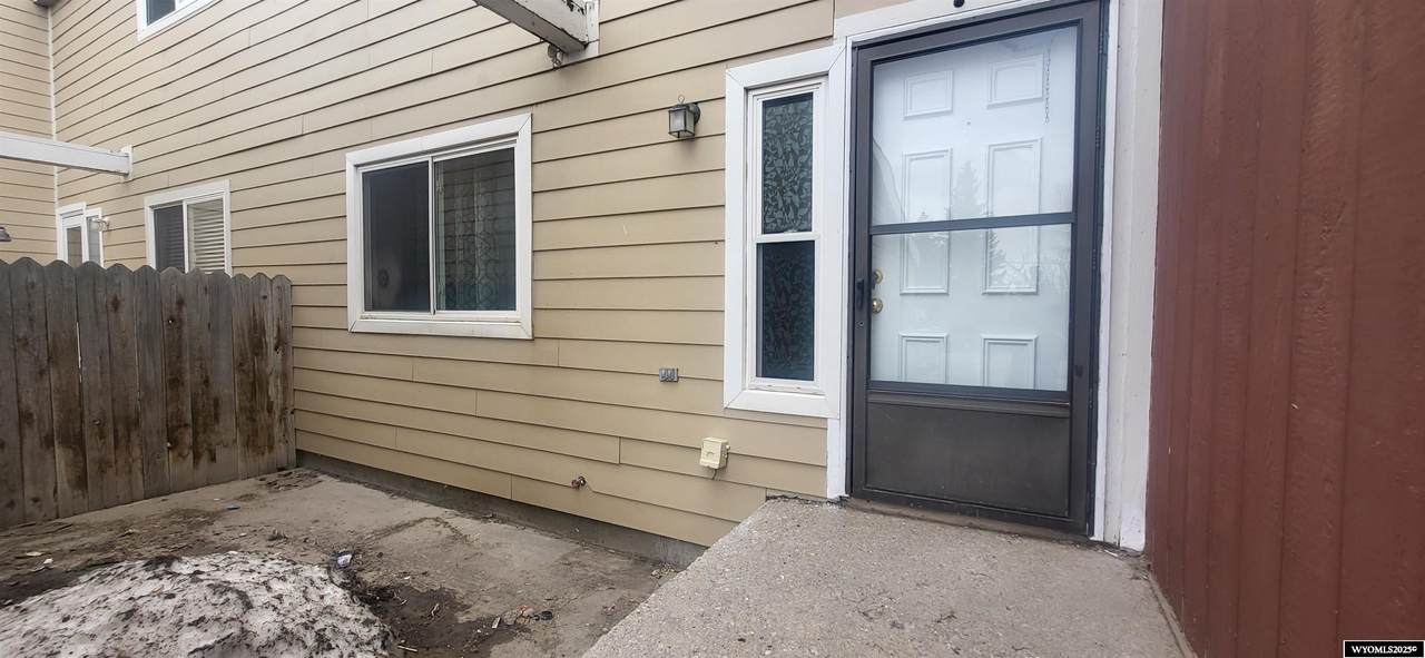 120 Davis Street - Photo 1