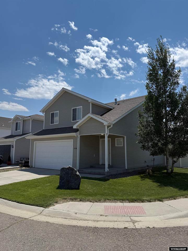 1528 Red Tail Drive - Photo 1