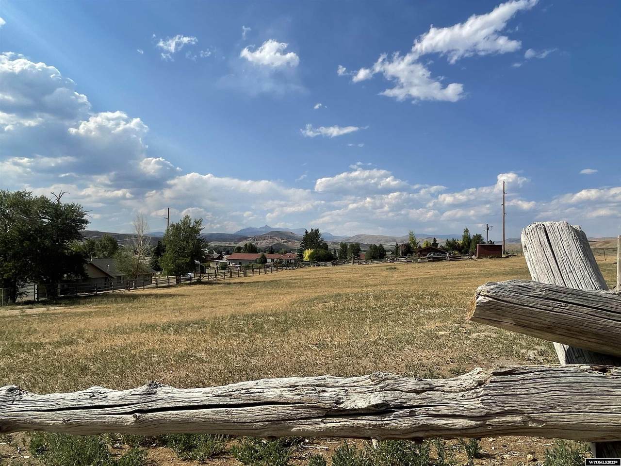 41060720015800 Clendenning Street - Photo 1