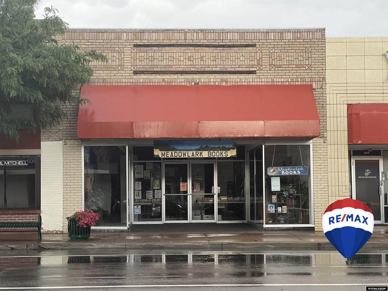 406 Main - Photo 1