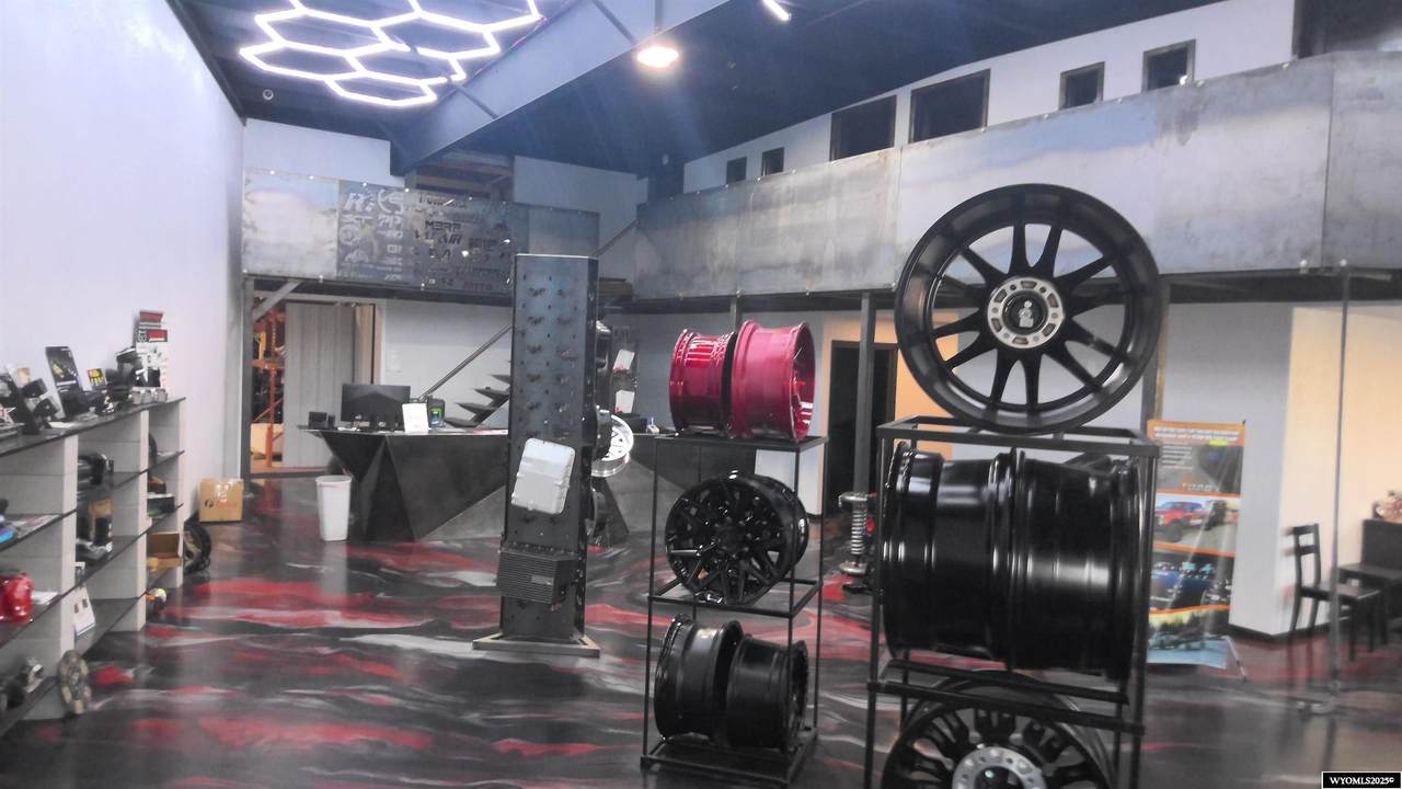 1907-1909 Salt Creek Highway - Photo 1