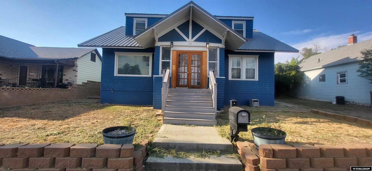 711 Buffalo St - Photo 1