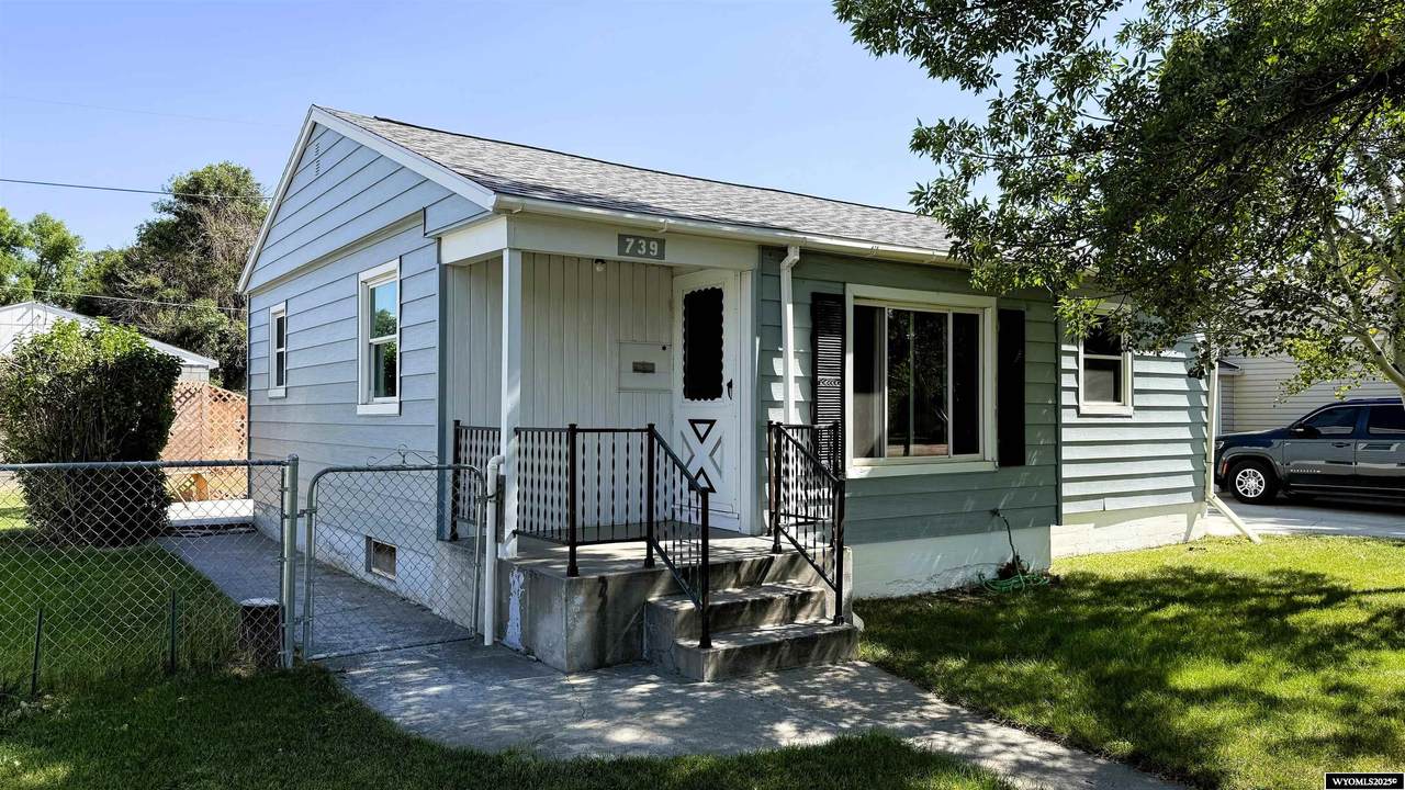 739 13th Street - Photo 1