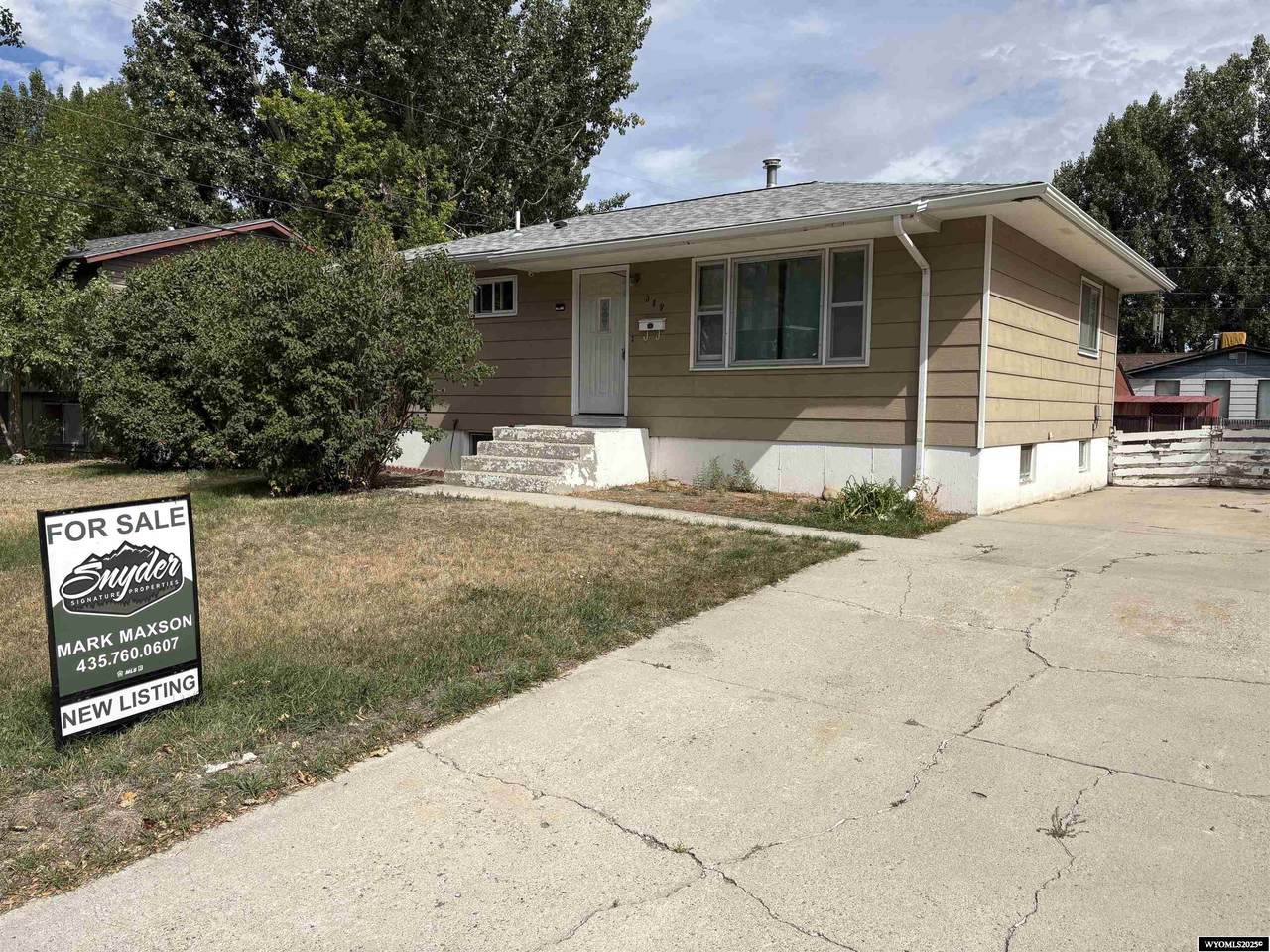 817 Yvonne Drive - Photo 1