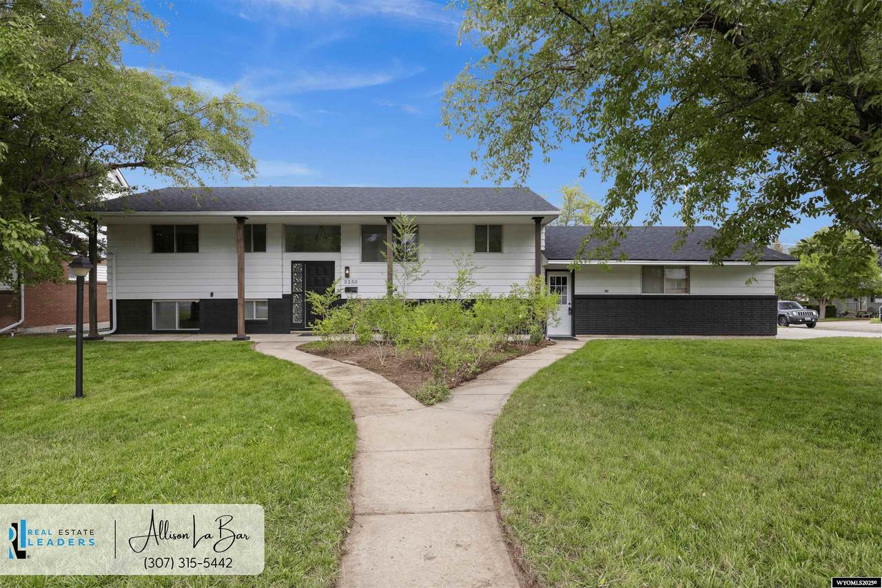 3250 12th Street - Photo 1