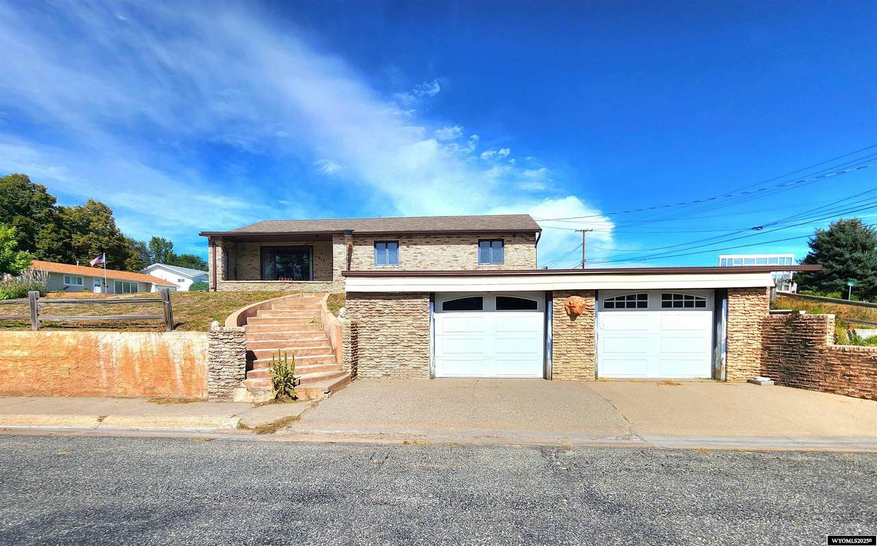 210 30th Avenue - Photo 1