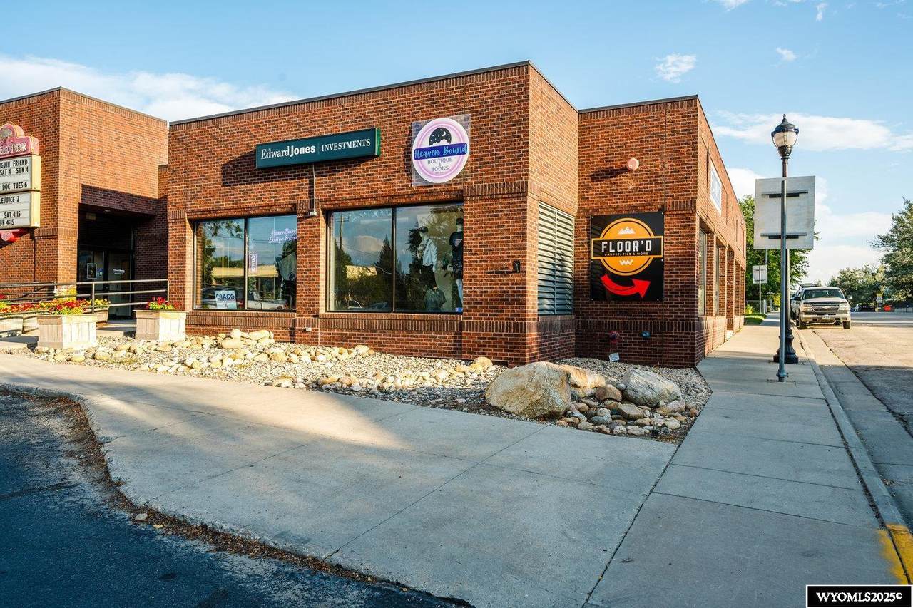 235 Main Street Unit A And C - Photo 1