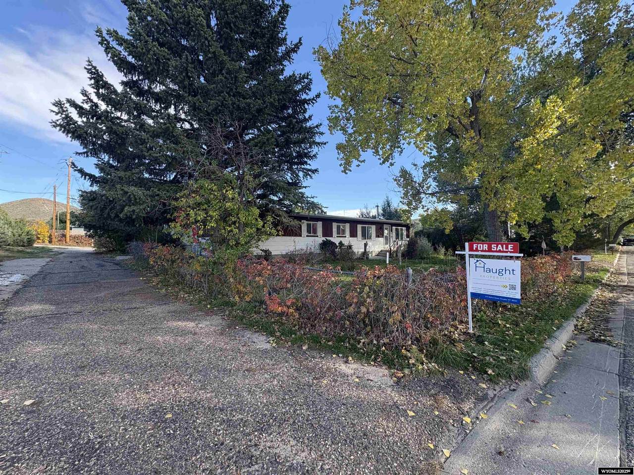 225 8th Street - Photo 1