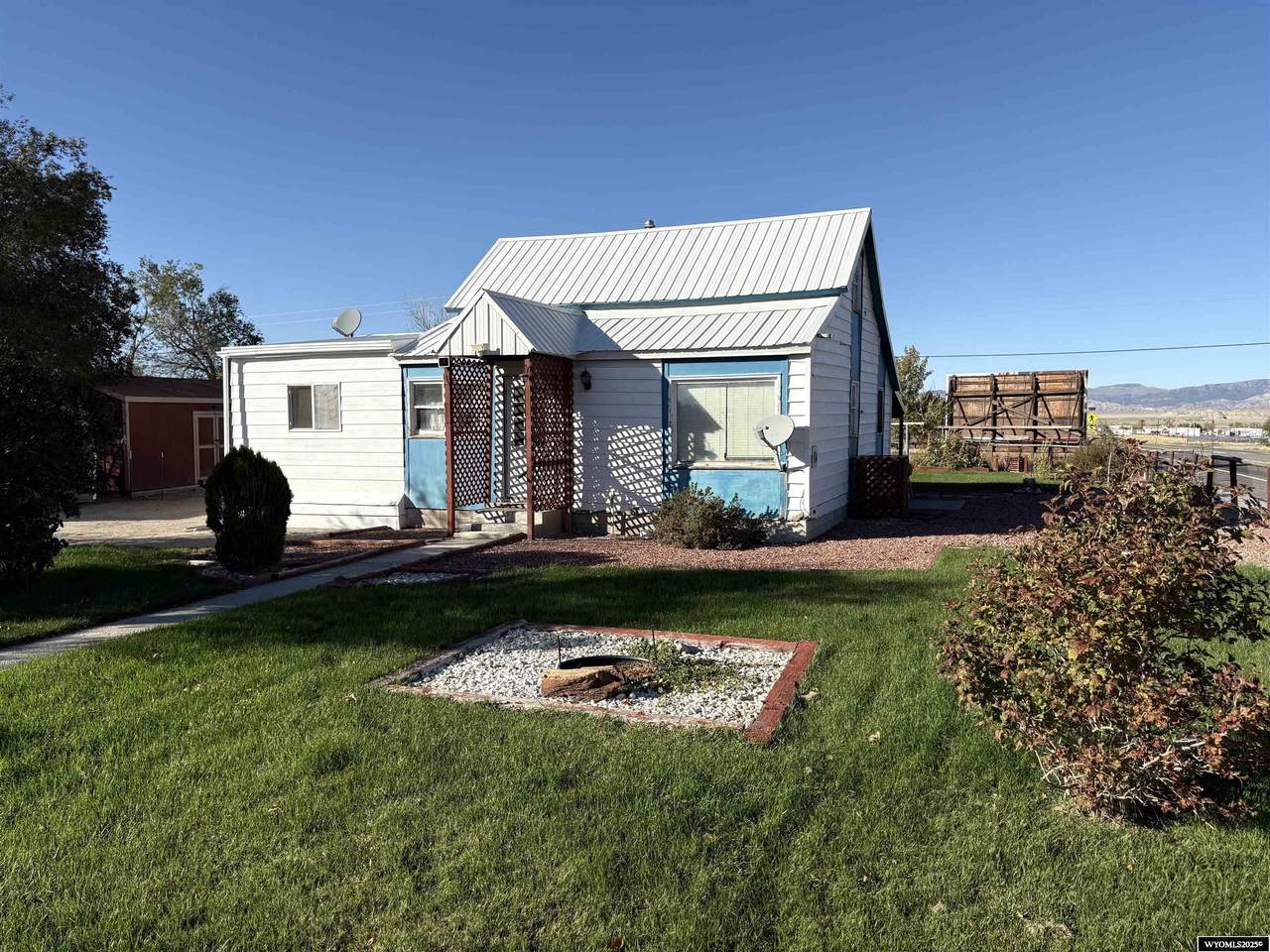 104 5th St - Photo 1