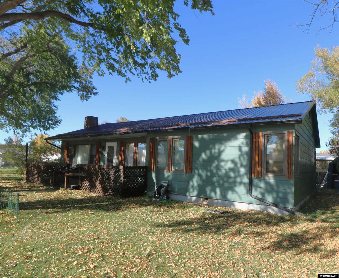 560 Washington St - Photo 1