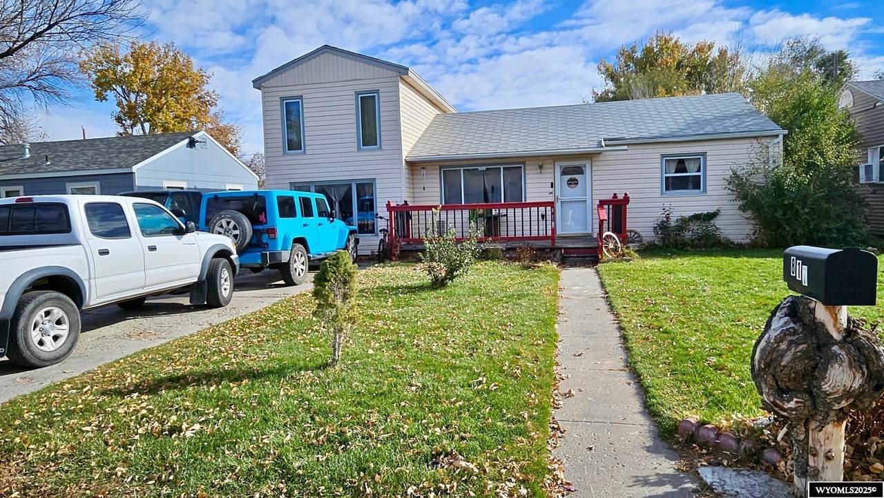 817 11th Street - Photo 1