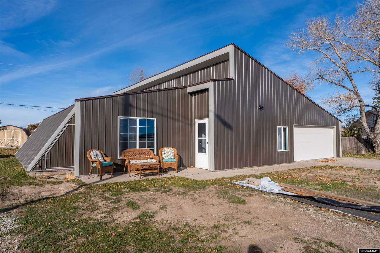 526 Warren Avenue - Photo 1