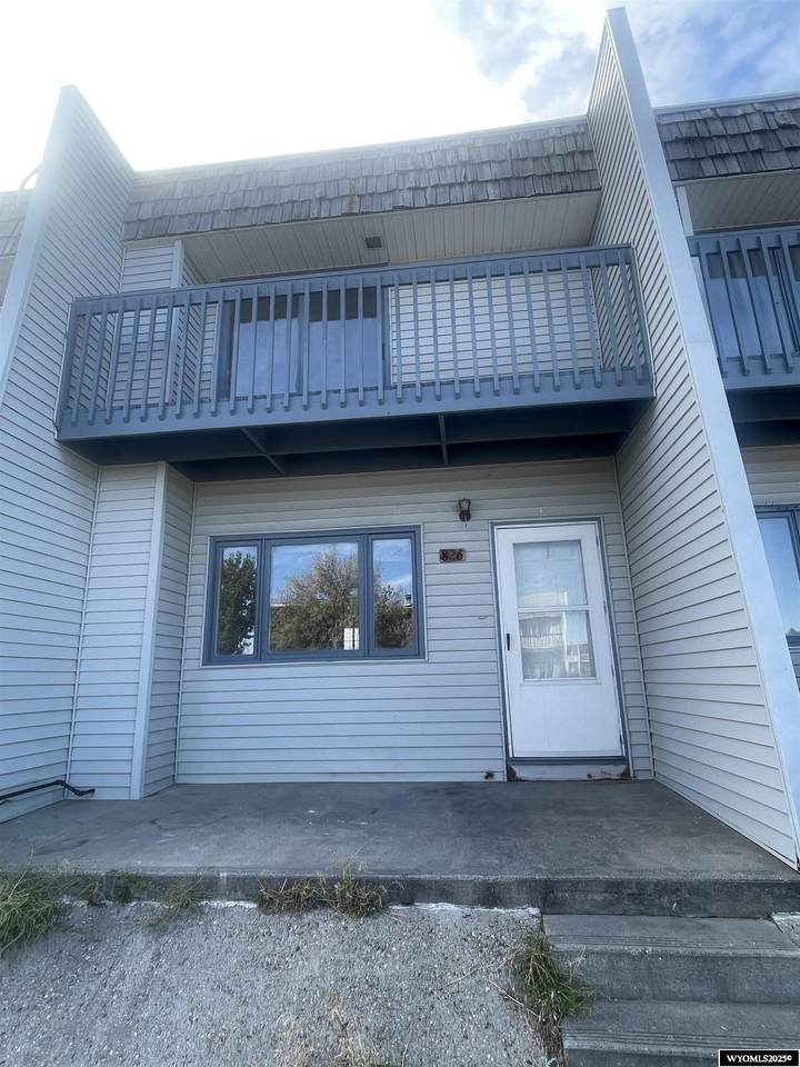 826 Badger Lane - Photo 1