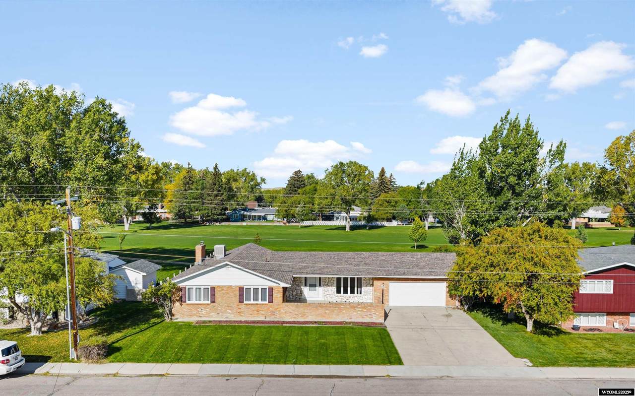 94 Primrose - Photo 1