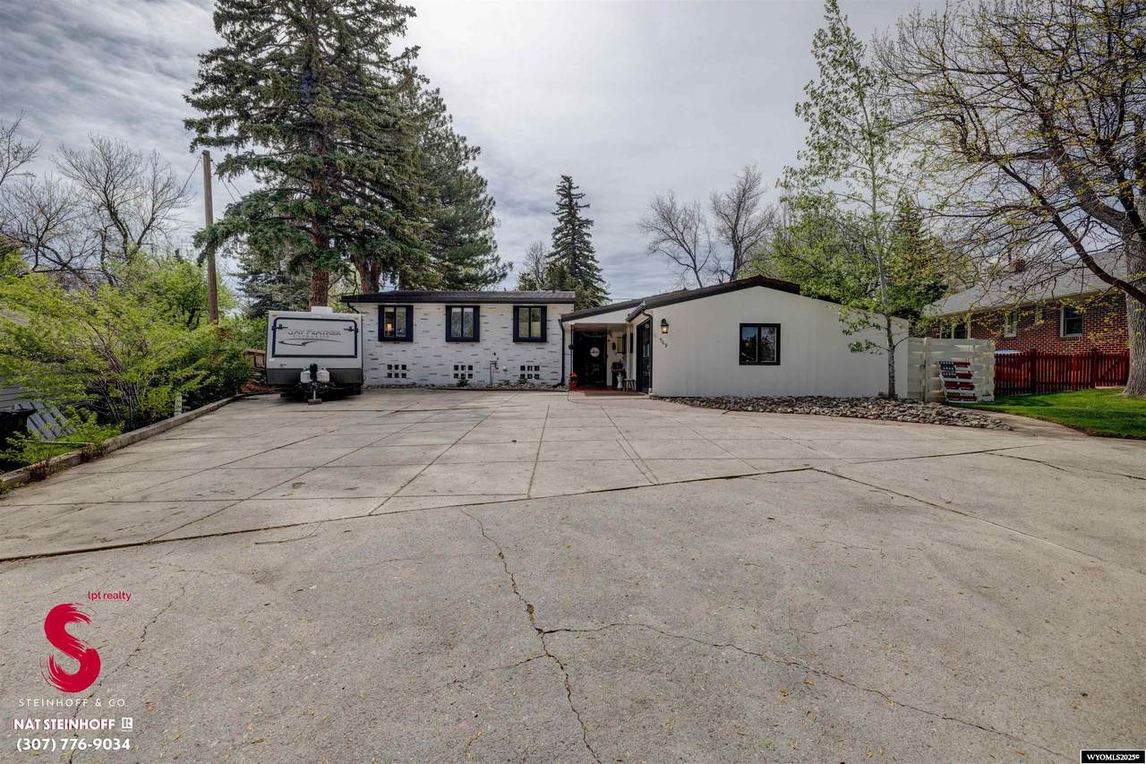 969 Grant St - Photo 1