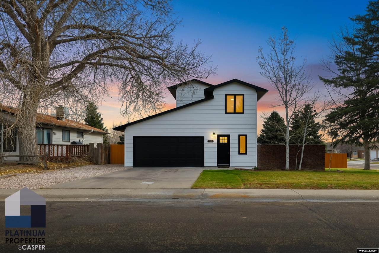 1421 Newport Drive - Photo 1