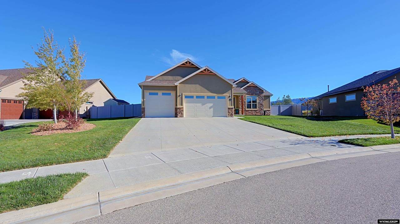 2793 Croydon Drive - Photo 1