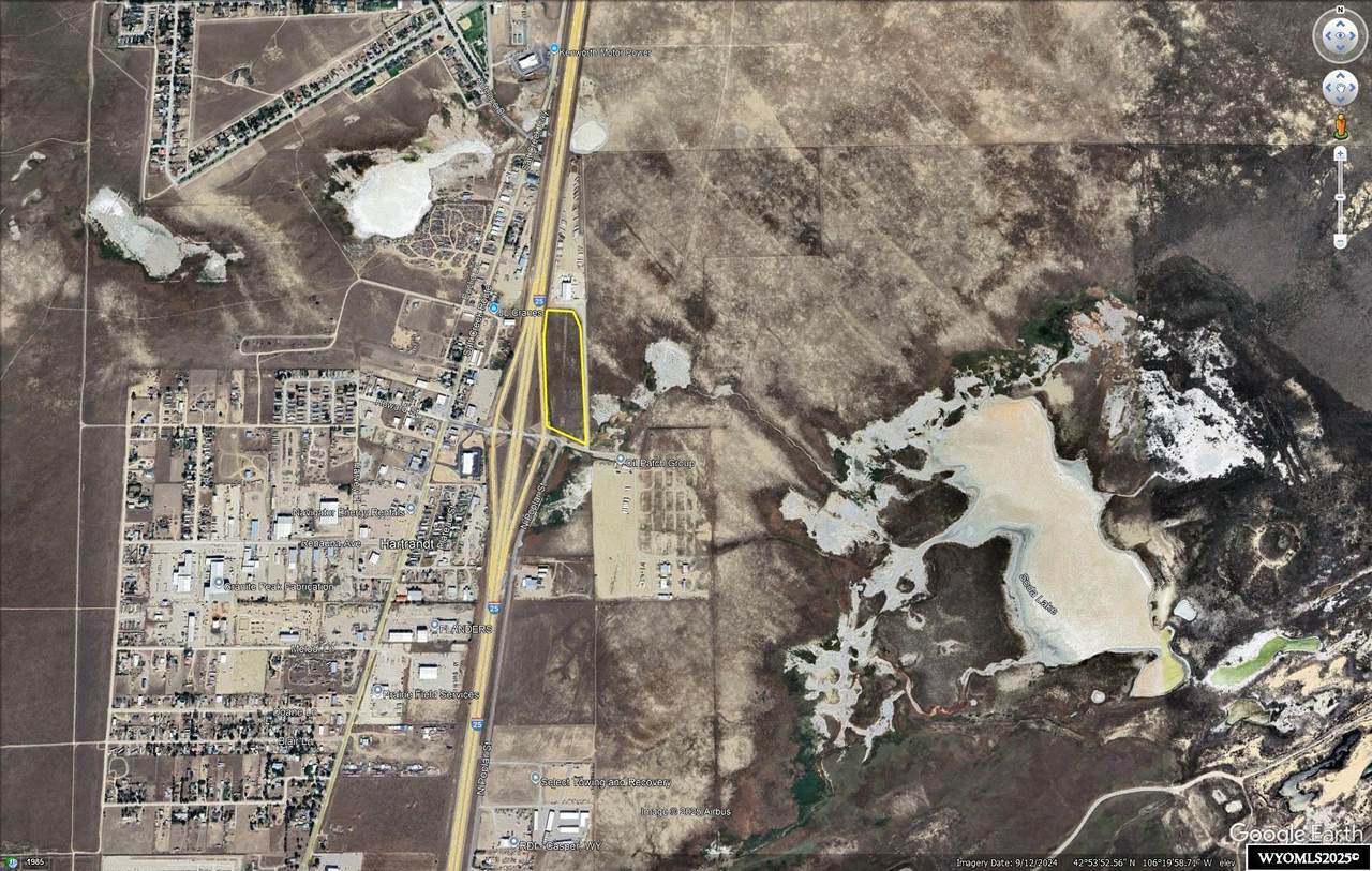 2897 Poplar St - Photo 1