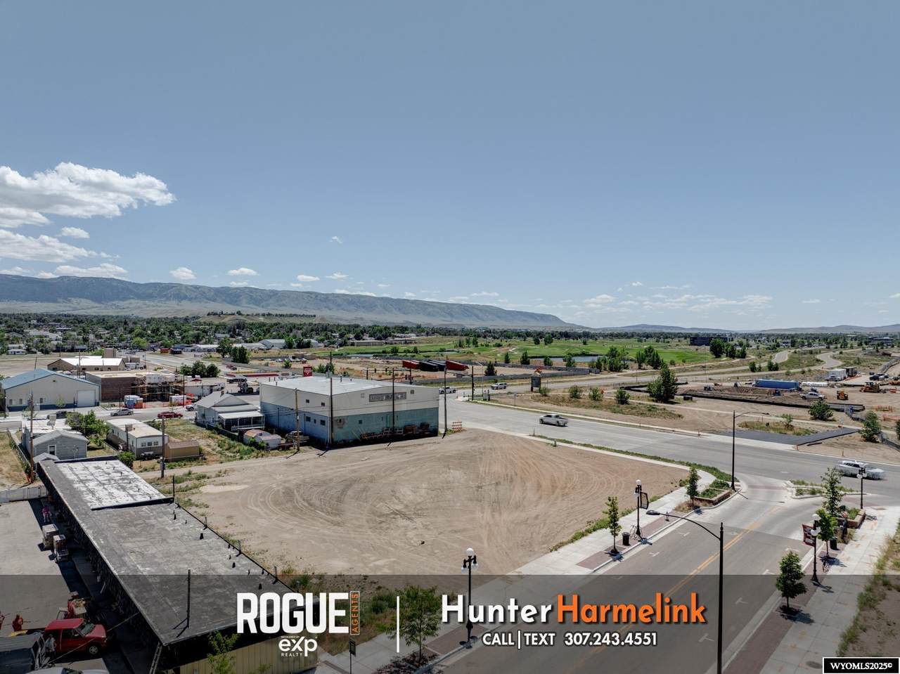 935 Yellowstone - Photo 1